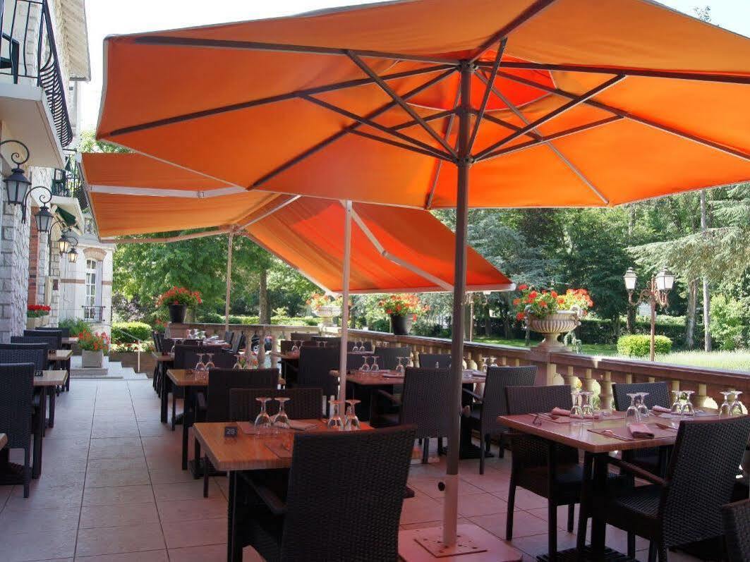 Logis Hotel Restaurant Le Parc Salbris Exterior foto